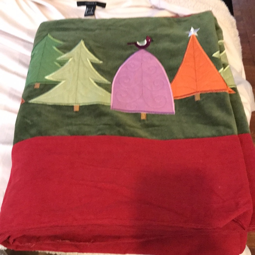 NWOT Casual Home hearthstone Cotton Throw Christmas Trees hand made Blanket